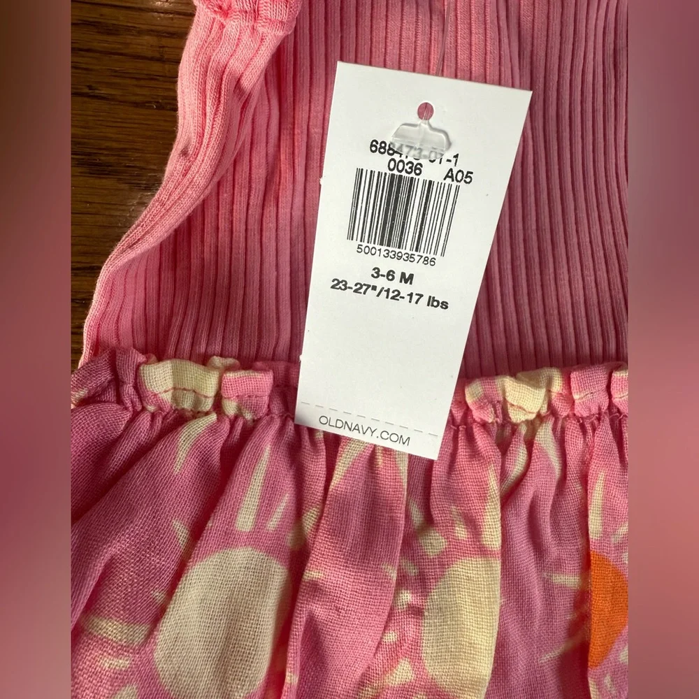 NWT. Old Navy Sleeveless Ribbed Bodysuit Dress for Baby. 3-6 Months